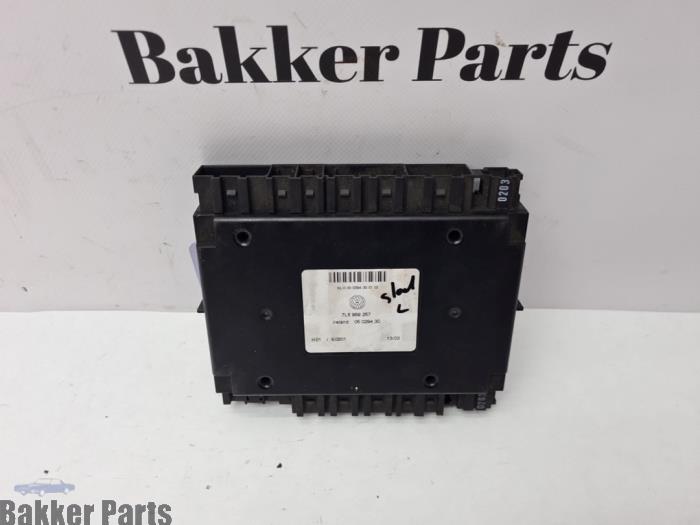 Gebruikte Computer Body Control Volkswagen Touareg (7LA/7L6) 5.0 TDI V10 Prijs € 30,00 Margeregeling aangeboden door Bakker Parts