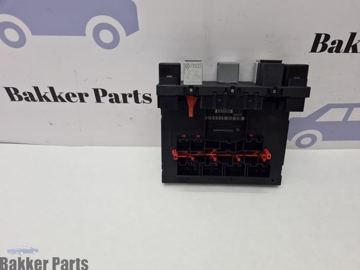 Gebruikte Bodycontrol Module Volkswagen Passat Variant (3C5) 2.0 TDI 140 Prijs € 40,00 Margeregeling aangeboden door Bakker Parts