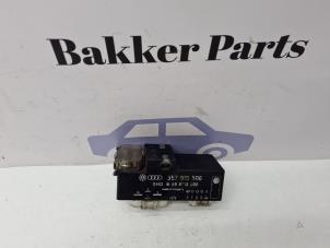 Gebruikte Module Koeling Volkswagen Polo III (6N1) 1.6i 75 Prijs € 17,50 Margeregeling aangeboden door Bakker Parts