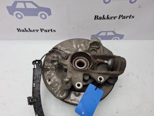 Gebruikte Fusee rechts-achter Mercedes ML III (166) 2.1 ML-250 CDI 16V BlueTEC 4-Matic Prijs € 125,00 Margeregeling aangeboden door Bakker Parts