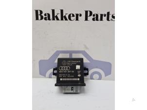 Gebruikte Module Verlichting Audi A5 (8T3) 2.7 TDI V6 24V Prijs € 35,00 Margeregeling aangeboden door Bakker Parts