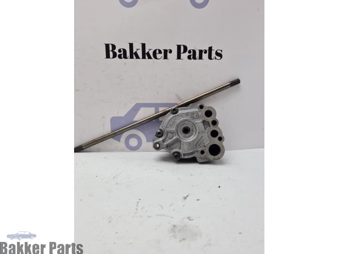 Gebruikte Oliepomp Volkswagen Golf VI (5K1) 2.0 GTI 16V Prijs € 100,00 Margeregeling aangeboden door Bakker Parts