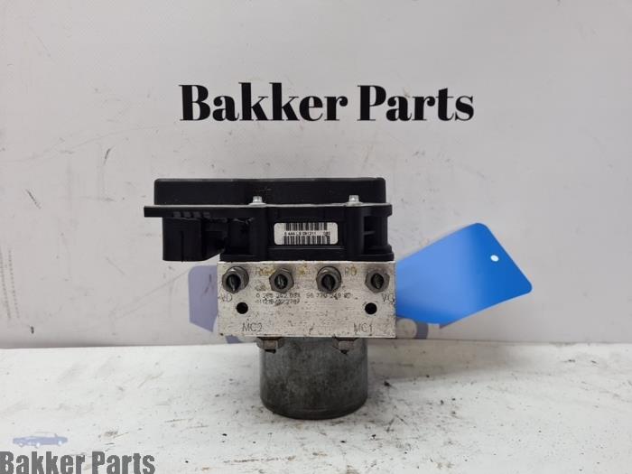 Gebruikte ABS Pomp Citroen C4 Berline (NC) 1.4 16V VTi Prijs € 100,00 Margeregeling aangeboden door Bakker Parts
