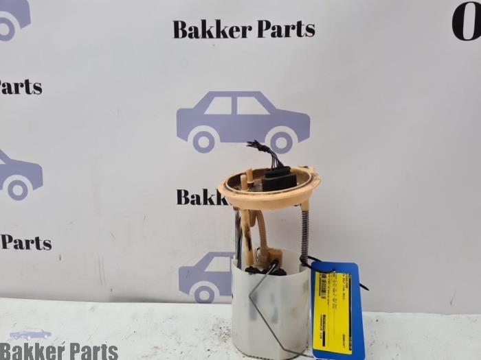 Gebruikte Dieselpomp Volkswagen Golf VI (5K1) 2.0 GTD 16V Prijs € 60,00 Margeregeling aangeboden door Bakker Parts