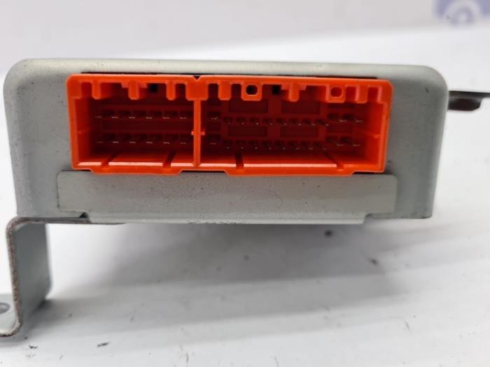 ABS Computer van een Honda Prelude (BB) 2.2i VTEC 16V 1999