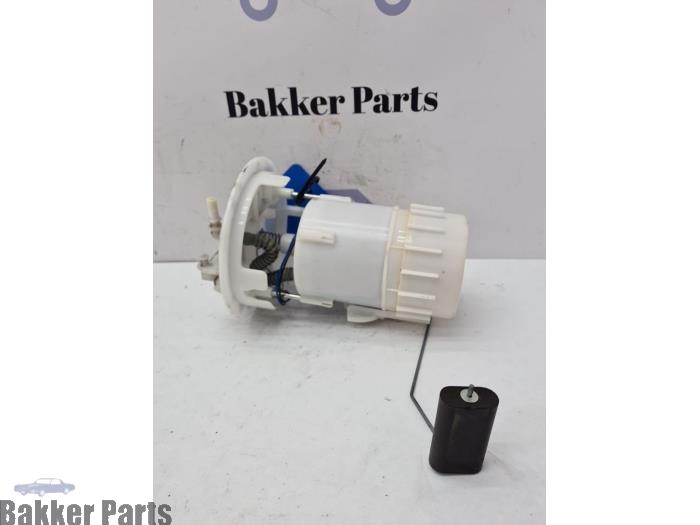 Gebruikte Benzinepomp Citroen C4 Cactus (0B/0P) 1.2 PureTech 82 12V Prijs € 45,00 Margeregeling aangeboden door Bakker Parts