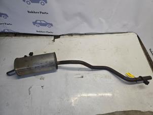 Gebruikte Uitlaat Einddemper Renault Captur (2R) 1.2 TCE 16V EDC Prijs € 35,00 Margeregeling aangeboden door Bakker Parts