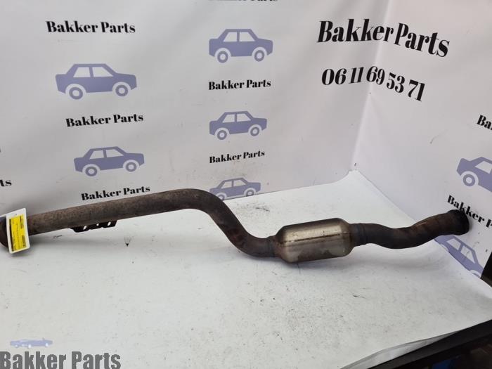 Gebruikte Uitlaat Middendemper Mercedes C (C204) 1.8 C-180 CGI 16V BlueEfficiency Prijs € 125,00 Margeregeling aangeboden door Bakker Parts
