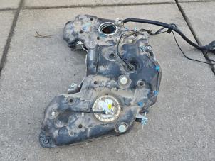 Gebruikte Tank Mercedes ML III (166) 2.1 ML-250 CDI 16V BlueTEC 4-Matic Prijs € 125,00 Margeregeling aangeboden door Bakker Parts