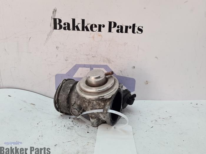 Gebruikte Uitlaat gasklep (EGR) Volkswagen Caddy Combi III (2KB,2KJ) 1.9 TDI Prijs € 50,00 Margeregeling aangeboden door Bakker Parts