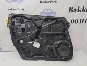 Gebruikte Raammechaniek 4Deurs links-voor Mercedes ML III (166) 2.1 ML-250 CDI 16V BlueTEC 4-Matic Prijs € 45,00 Margeregeling aangeboden door Bakker Parts