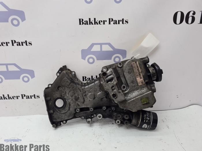 Gebruikte Distributiedeksel Volkswagen Golf V (1K1) 2.0 GTI 16V FSI Turbo Prijs € 100,00 Margeregeling aangeboden door Bakker Parts