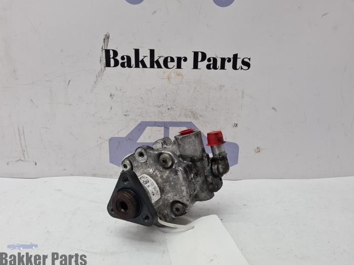 Gebruikte Servopomp Porsche Cayenne II (92A) 3.0 D V6 24V Prijs € 175,00 Margeregeling aangeboden door Bakker Parts