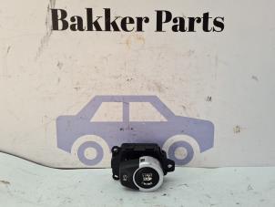 Gebruikte Start/Stop schakelaar BMW X3 (F25) xDrive35i 3.0 24V Prijs € 25,00 Margeregeling aangeboden door Bakker Parts