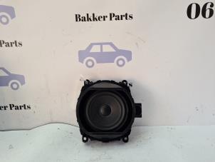 Gebruikte Speaker BMW X3 (F25) xDrive35i 3.0 24V Prijs € 25,00 Margeregeling aangeboden door Bakker Parts