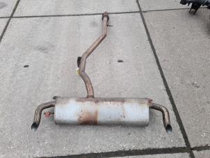 Gebruikte Uitlaat Einddemper Landrover Range Rover Evoque (LVJ/LVS) 2.0 eD 150 16V 5-drs. Prijs € 200,00 Margeregeling aangeboden door Bakker Parts