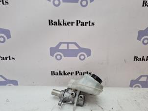 Gebruikte Hoofdremcilinder Landrover Range Rover Evoque (LVJ/LVS) 2.0 eD 150 16V 5-drs. Prijs € 50,00 Margeregeling aangeboden door Bakker Parts