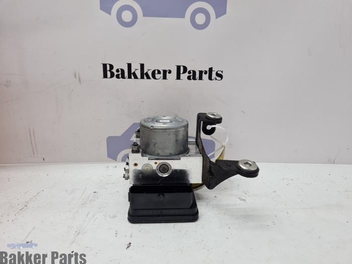 Gebruikte ABS Pomp Landrover Range Rover Evoque (LVJ/LVS) 2.0 eD 150 16V 5-drs. Prijs € 250,00 Margeregeling aangeboden door Bakker Parts