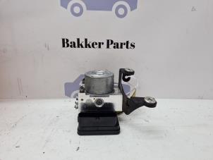 Gebruikte ABS Pomp Landrover Range Rover Evoque (LVJ/LVS) 2.0 eD 150 16V 5-drs. Prijs € 250,00 Margeregeling aangeboden door Bakker Parts