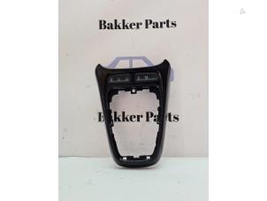 Gebruikte Schakelaar (diversen) Opel Crossland (X) 1.2 Turbo 12V Prijs € 30,00 Margeregeling aangeboden door Bakker Parts