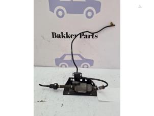 Gebruikte Tank element Pomp Volkswagen Sharan (7N) 2.0 TDI 16V Prijs € 125,00 Margeregeling aangeboden door Bakker Parts