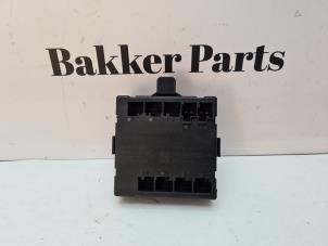 Gebruikte Deur module Mercedes CLA (117.3) 1.6 CLA-180 16V Prijs € 20,00 Margeregeling aangeboden door Bakker Parts