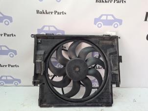 Gebruikte Koelvinhuis BMW 1 serie (F20) 116d 1.6 16V Efficient Dynamics Prijs € 75,00 Margeregeling aangeboden door Bakker Parts