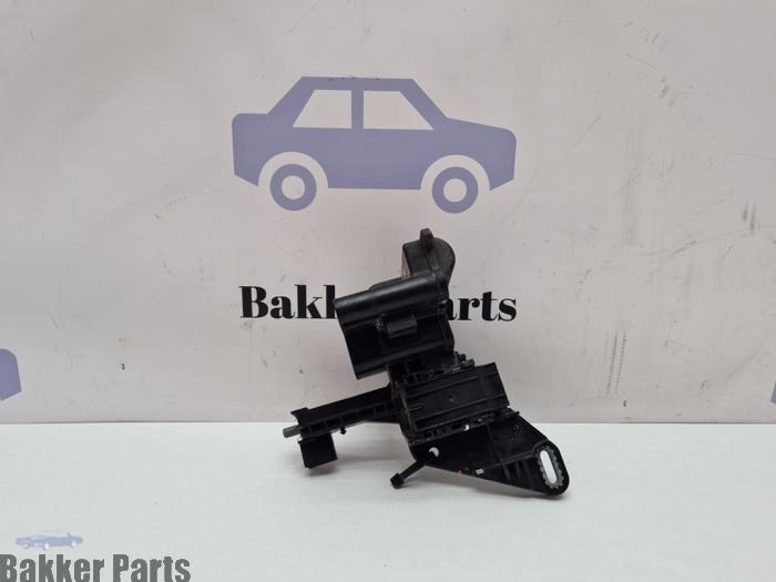 Gebruikte Delco BMW 1 serie (F20) 116d 1.6 16V Efficient Dynamics Prijs € 30,00 Margeregeling aangeboden door Bakker Parts