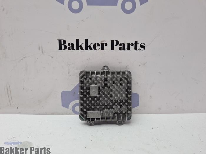 Gebruikte Xenon module BMW 3 serie (F30) 318i 1.5 TwinPower Turbo 12V Prijs € 75,00 Margeregeling aangeboden door Bakker Parts