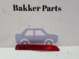 Gebruikte Bumper reflector links-achter BMW 3 serie (F30) 318i 1.5 TwinPower Turbo 12V Prijs € 15,00 Margeregeling aangeboden door Bakker Parts