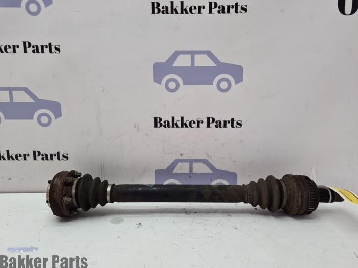 Gebruikte Aandrijfas links-achter BMW 1 serie (E87/87N) 116i 1.6 16V Prijs € 50,00 Margeregeling aangeboden door Bakker Parts