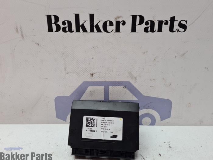 Gebruikte Kachelcomputer BMW 3 serie (F30) 318i 1.5 TwinPower Turbo 12V Prijs € 45,00 Margeregeling aangeboden door Bakker Parts