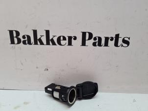 Gebruikte 12 Volt aansluiting Dacia Logan II 0.9 TCE 12V GPL Prijs € 20,00 Margeregeling aangeboden door Bakker Parts