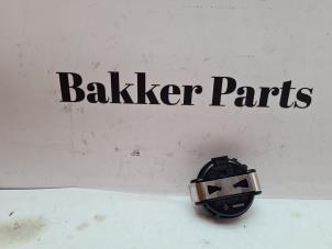 Gebruikte Sensor regen Renault Grand Scénic III (JZ) 1.2 16V TCe 130 Prijs € 50,00 Margeregeling aangeboden door Bakker Parts