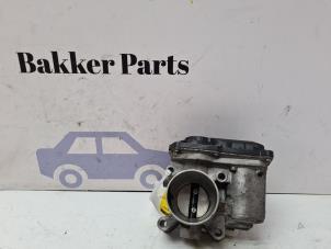 Gebruikte Gasklephuis Renault Twingo II (CN) 1.2 Prijs € 100,00 Margeregeling aangeboden door Bakker Parts