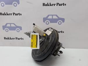 Gebruikte Rembekrachtiger Renault Grand Scénic III (JZ) 1.2 16V TCe 130 Prijs € 75,00 Margeregeling aangeboden door Bakker Parts