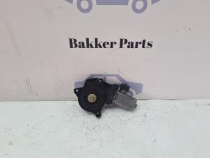Gebruikte Raammotor Portier Fiat Stilo (192A/B) 1.6 16V Prijs € 15,00 Margeregeling aangeboden door Bakker Parts