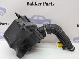 Gebruikte Luchtfilterhuis Opel Corsa D 1.3 CDTi 16V ecoFLEX Prijs € 40,00 Margeregeling aangeboden door Bakker Parts