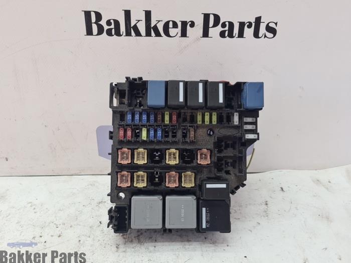 Gebruikte Zekeringkast Ford Fiesta 6 ST 1.6 ST 16V Prijs € 50,00 Margeregeling aangeboden door Bakker Parts