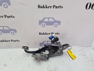 Gebruikte Rempedaal Ford Fiesta 6 ST 1.6 ST 16V Prijs € 60,00 Margeregeling aangeboden door Bakker Parts