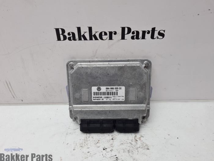 Gebruikte Boordcomputer Volkswagen Caddy III (2KA,2KH,2CA,2CH) 1.6 Prijs € 150,00 Margeregeling aangeboden door Bakker Parts