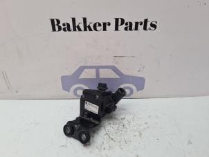 Gebruikte Waterpomp Ford Mondeo V 1.5 EcoBoost 16V Prijs € 45,00 Margeregeling aangeboden door Bakker Parts