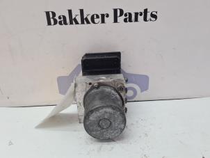 Gebruikte ABS Pomp Ford Transit 2.2 TDCi 16V Prijs € 60,00 Margeregeling aangeboden door Bakker Parts