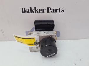 Gebruikte ABS Pomp Ford Transit Connect 1.8 TDCi 90 Prijs € 70,00 Margeregeling aangeboden door Bakker Parts