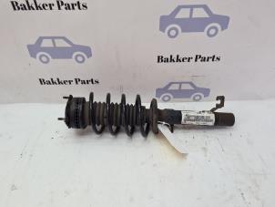 Gebruikte Mac Phersonpoot rechts-voor Ford Fiesta 5 (JD/JH) 1.4 16V Prijs € 45,00 Margeregeling aangeboden door Bakker Parts