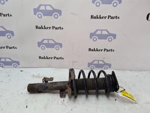 Gebruikte Voorpoot links Ford Focus 2 C+C 2.0 16V Prijs € 50,00 Margeregeling aangeboden door Bakker Parts