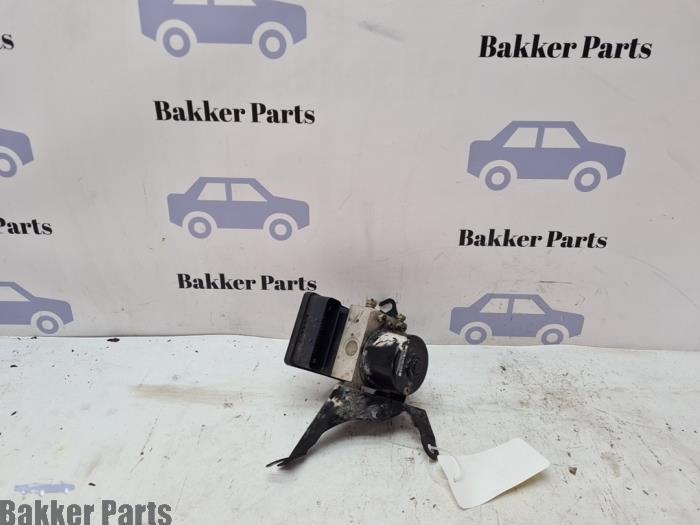 Gebruikte ABS Pomp Ford Fiesta 5 (JD/JH) 1.3 Prijs € 50,00 Margeregeling aangeboden door Bakker Parts