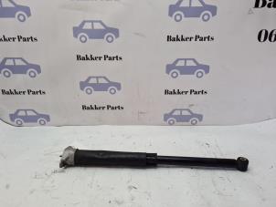 Gebruikte Achterpoot rechts Ford Fiesta 7 1.0 EcoBoost 12V 100 Prijs € 35,00 Margeregeling aangeboden door Bakker Parts