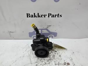 Gebruikte Pomp Servo Ford Fiesta 5 (JD/JH) 1.6 16V Prijs € 30,00 Margeregeling aangeboden door Bakker Parts