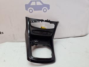 Gebruikte Middenconsoles Ford B-Max (JK8) 1.0 EcoBoost 12V 125 Prijs € 35,00 Margeregeling aangeboden door Bakker Parts